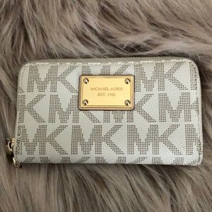 Michael Kors wallet